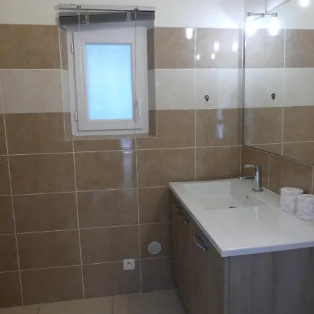 Maisonnette Au Calme Et Proche Casa de Férias