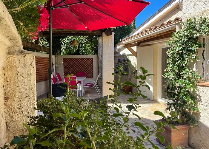 Maisonnette Au Calme Et Proche *