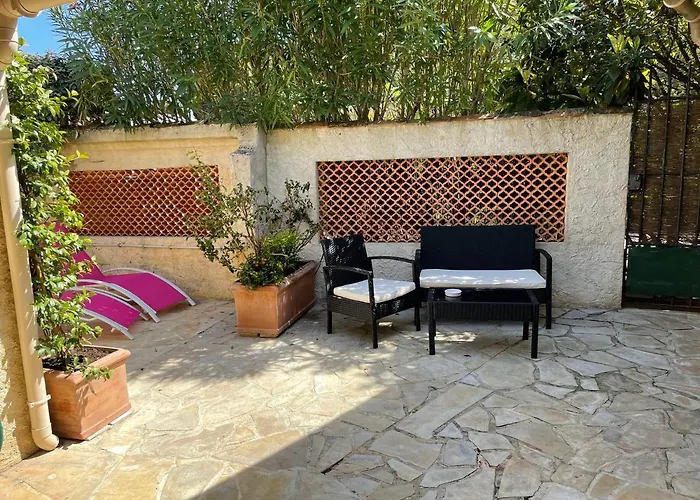 بيت للعطل Maisonnette Au Calme Et Proche *